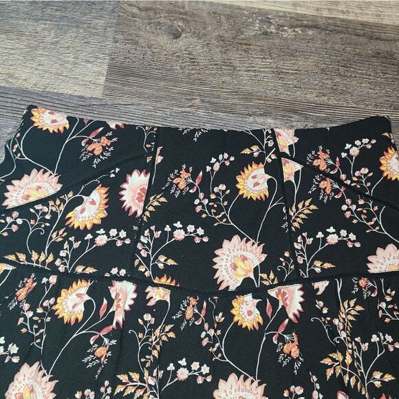 One State Floral Mini Skirt - Picture 6 of 11